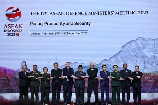Prabowo Subianto Serukan Agar Menhan Se-ASEAN Bantu Myanmar Untuk Mewujudkan Perdamaian