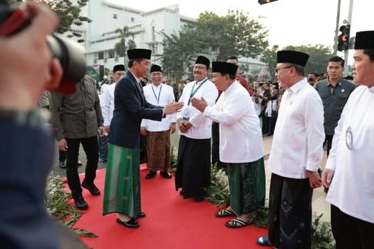 Prabowo Dampingi Jokowi Saat Peringatan Hari Santri Nasional 2023