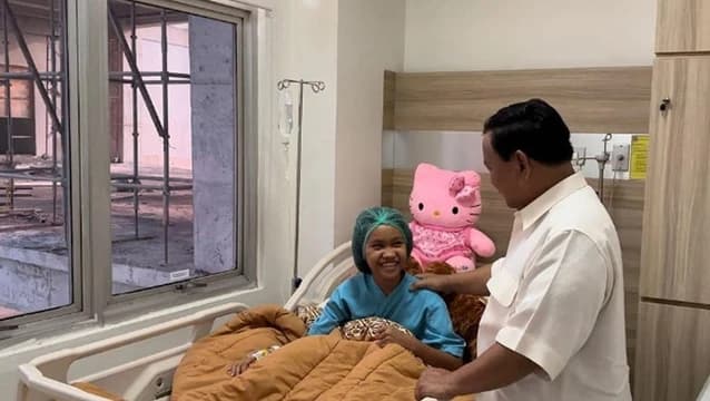 Prabowo Bantu Pengobatan Nabila, Bocah yang Ditabrak Truk Saat Selamatkan Kucing