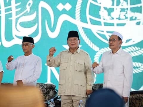 Penobatan Prabowo sebagai Sahabat Santri Indonesia
