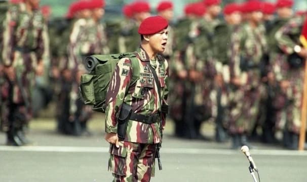 Potret Prabowo Subianto saat masih menjadi bagian dari kopassus