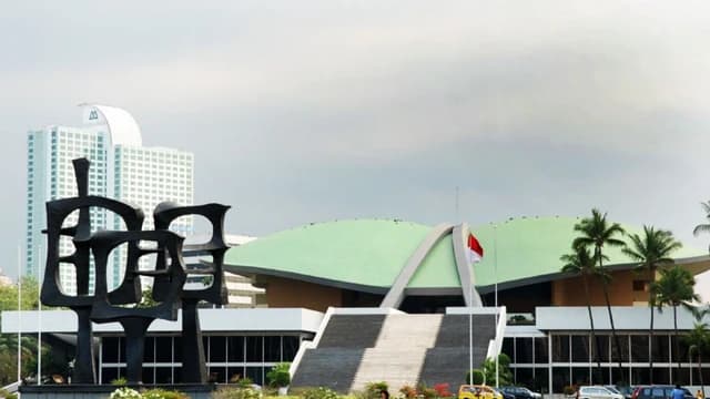 Gedung MPR cropped