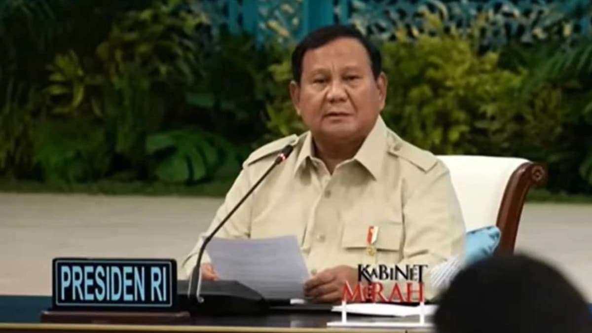 Presiden Prabowo pimpin rapat terbuka bahas rencana penanaman sawit di Papua