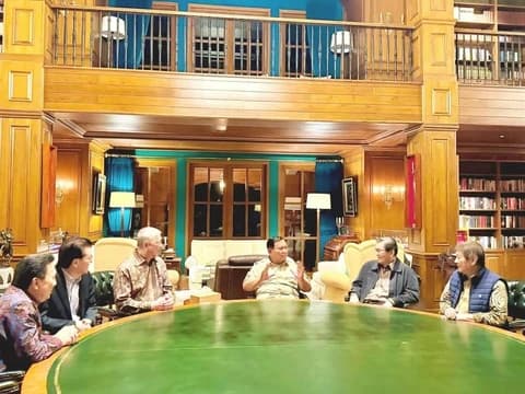 presiden prabowo audiensi pengusaha hambalang 02 astakom com 1 1024x768