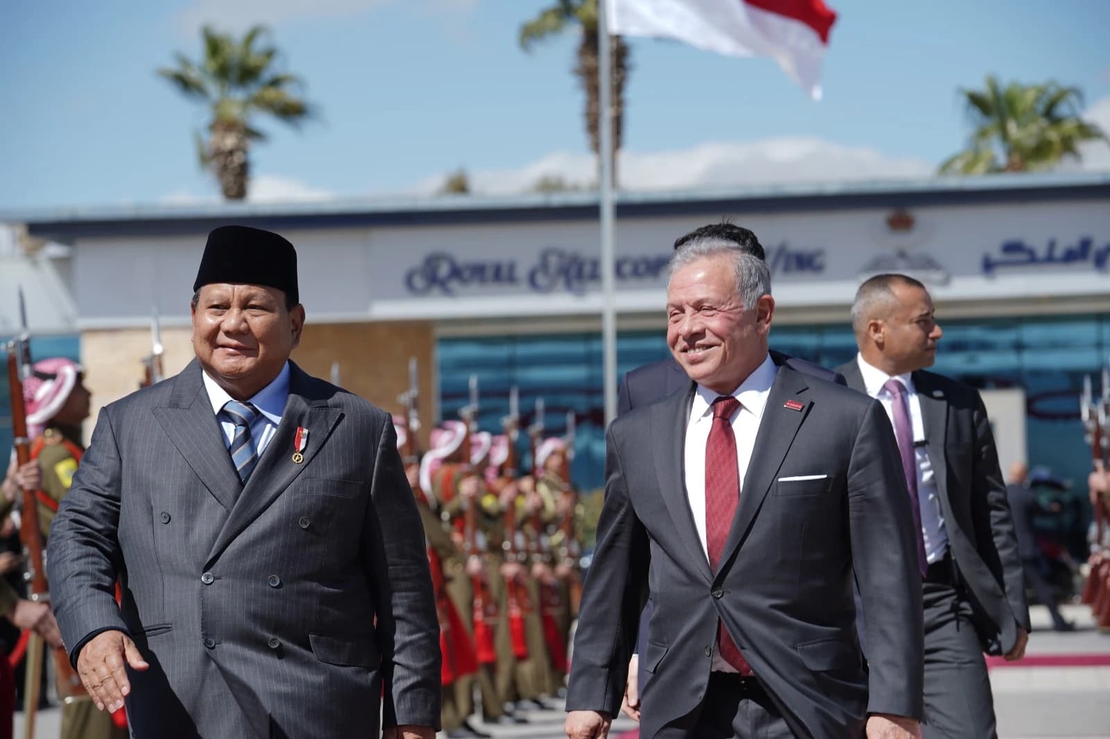 Presiden Prabowo menegaskan bahwa Indonesia siap melakukan berbagai upaya konkret untuk mendorong tercapainya solusi damai yang langgeng.