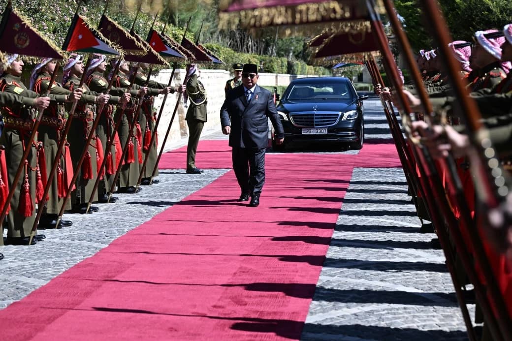 Pertemuan bilateral di Istana Basman, Amman, bukan sekadar agenda seremonial, melainkan sinyal tegas bahwa Indonesia ingin hadir lebih konkret dalam merespons krisis kemanusiaan di Gaza dan Tepi Barat.