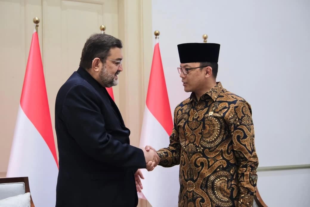 Presiden Prabowo Subianto menulis surat dukacita atas wafatnya Pemimpin Tertinggi Iran Ayatollah Ali Khamenei yang gugur dalam serangan militer pada awal Maret 2026,