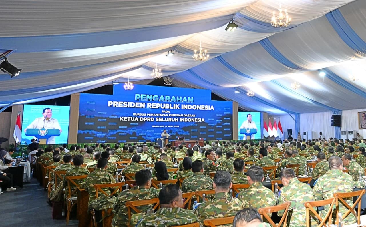 Presiden Prabowo menegaskan bahwa kekuatan Indonesia tidak hanya ditentukan di pusat, tetapi justru bertumpu pada kepemimpinan yang solid, berintegritas, dan berorientasi pada kepentingan rakyat di seluruh daerah.