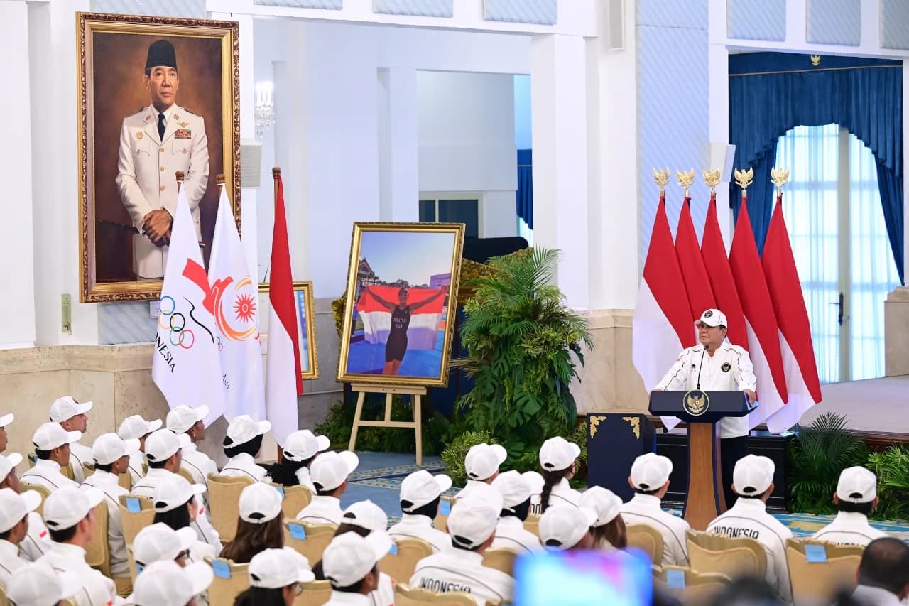 Presiden Prabowo Subianto secara resmi melepas kontingen Indonesia yang akan berlaga pada Asian Games XX Aichi-Nagoya 2026 di Istana Negara, Jakarta, pada Rabu, 9 September 2026. Pelepasan tersebut menjadi momentum bagi para atlet Merah Putih untuk membawa semangat, sportivitas, dan kebanggaan Indonesia ke ajang olahraga terbesar di Asia.